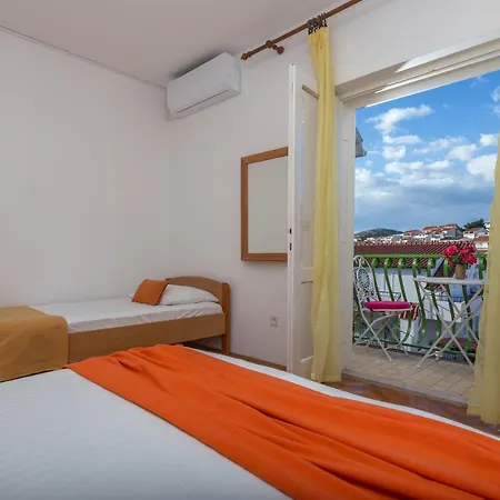 Apartments Marija Bibic Hvar Town Buitenkant foto